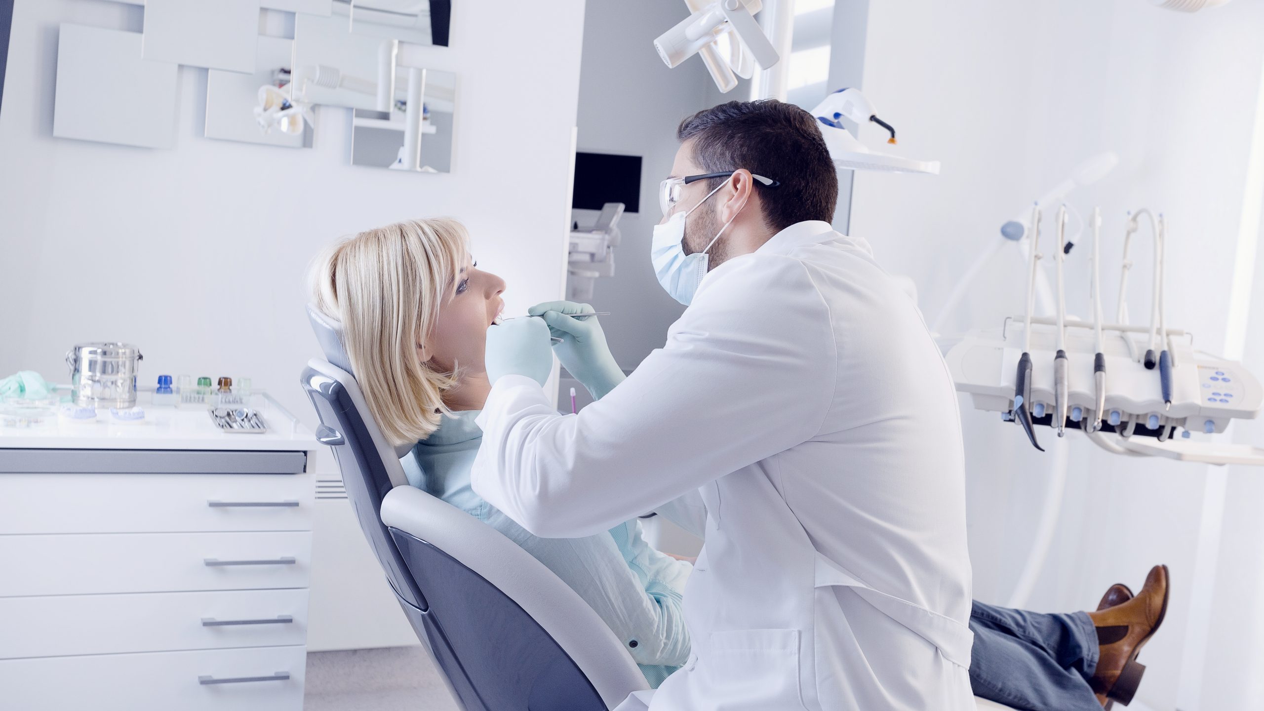 Dentist in Chandler, IN